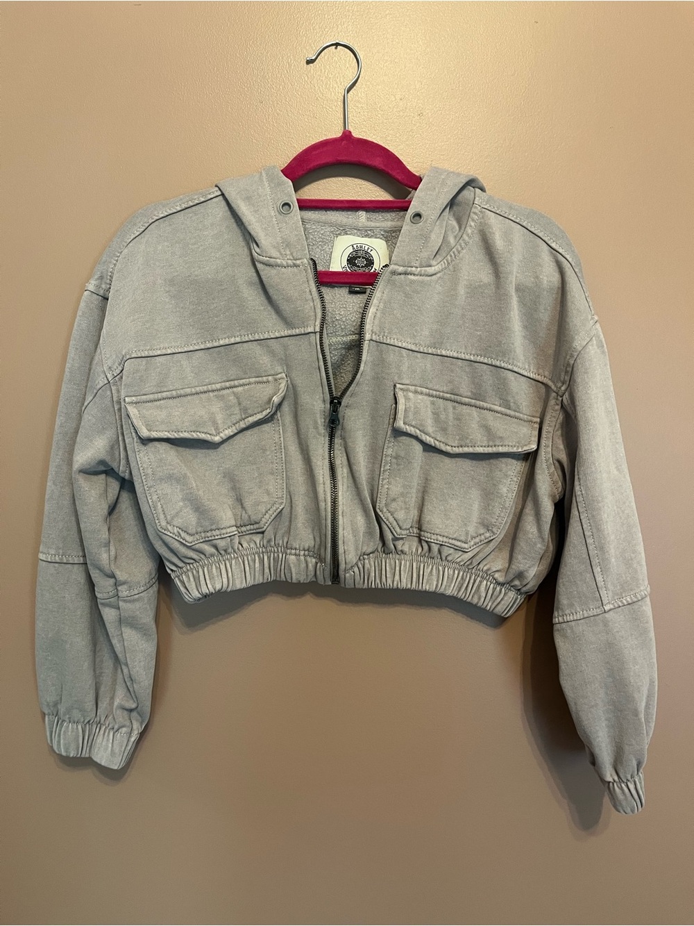 Cropped Hooded Utility Jacket in Light Gray by